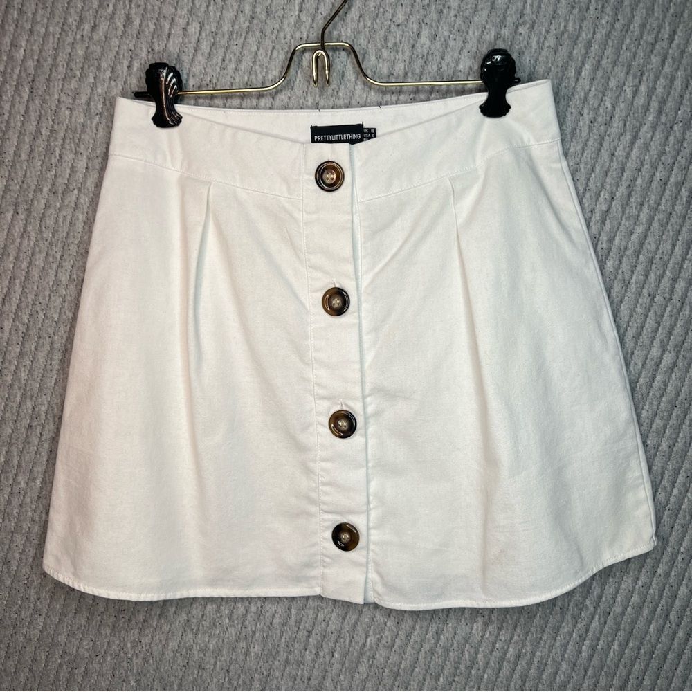 PrettyLittleThing Mini Skirt Buttons Linen Blend Womens Size 6